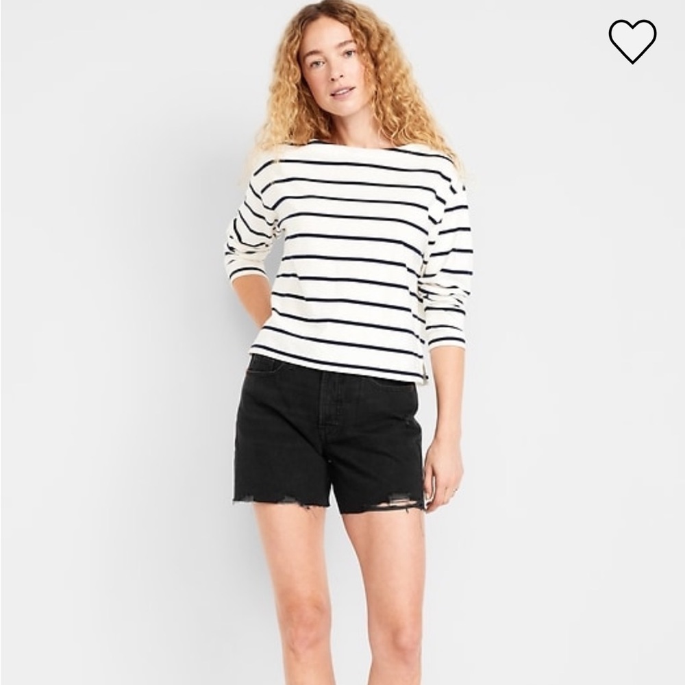 ✨2 for $35 ALL SHORTS!✨ Old Navy High-Waisted OG Shorts 5-inch inseam size 6​ - Picture 2 of 9